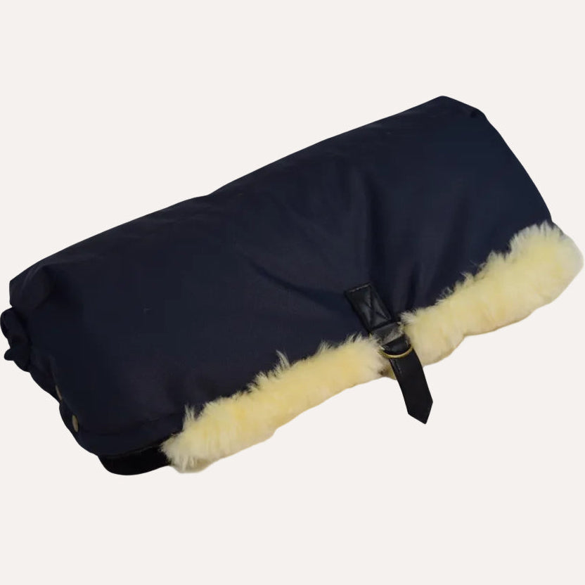 Premium Lammfell Handwärmer, Blau, Hand Muff für den Kinderwagen,  warmgefüttert mit medizinischem Lammfell – naturasan-fellshop