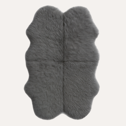 Lammfellteppich Quadro Grau | Handgefertigt aus 4 Neuseeland-Lammfellen | Hochflor